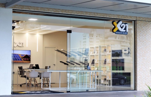 X21 Energia Solar Fotovoltaica prepara novidades na loja-showroom do Passeio Pedra Branca